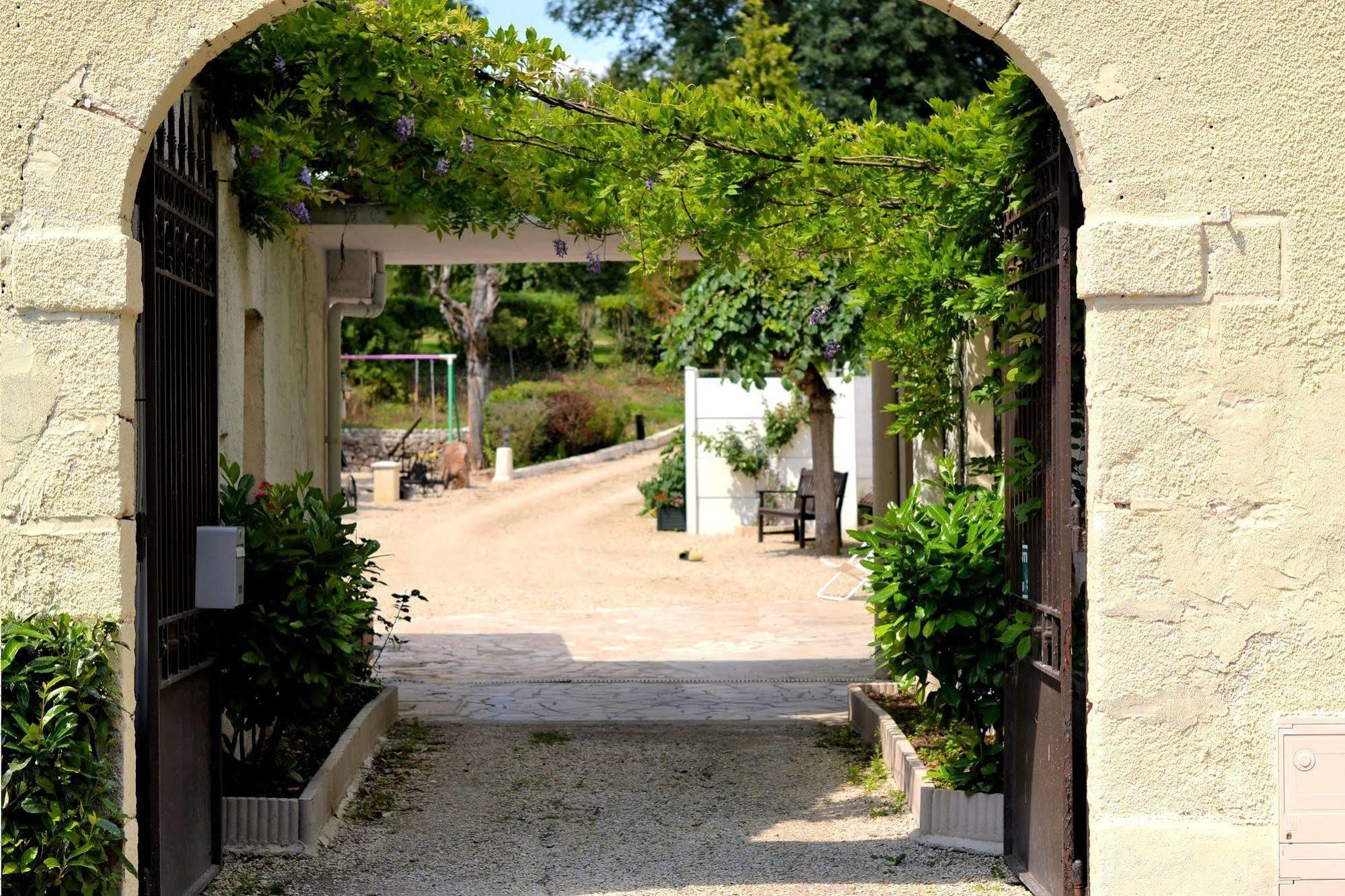 Auberge Le Rabelais Malay-le-Petit Exterior foto